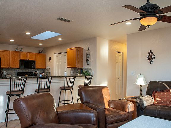 2nd image of 3080 Shoshone Dr #Id1248133p