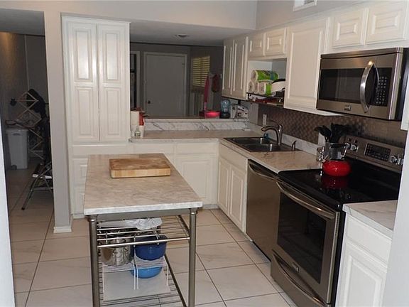 5th image of 741 Oakwood Trl