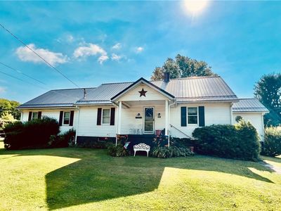 208 N 2nd St, Masontown, PA, 15461