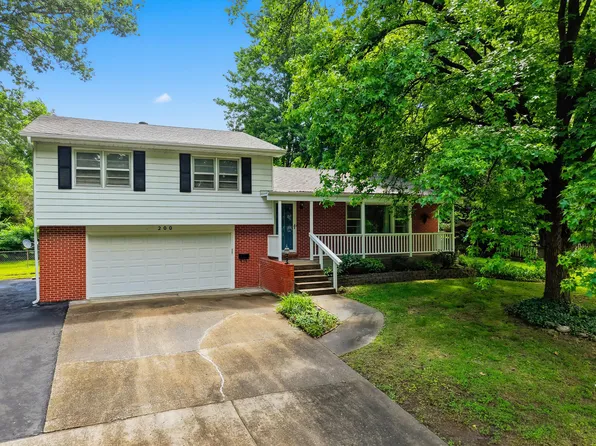 200 Rockingham Dr, Columbia, MO 65203