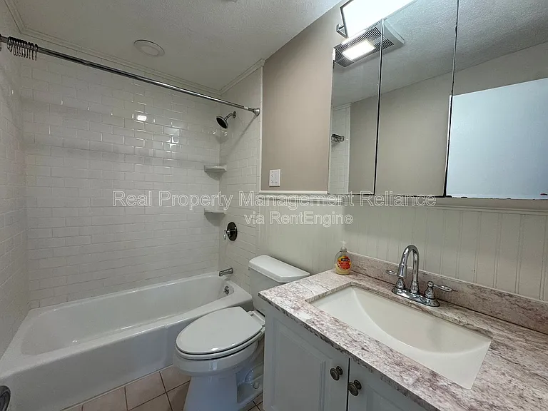 50 Colonial Dr #8 — Photo 12