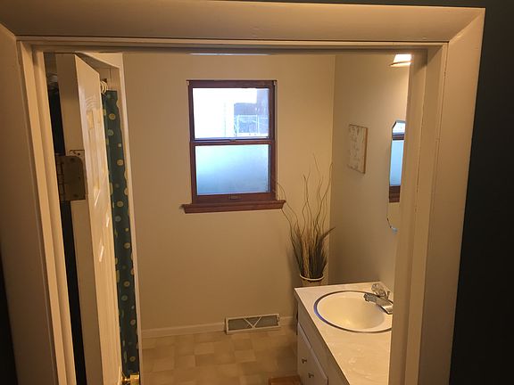 2nd image of 2300 Kirby Dr