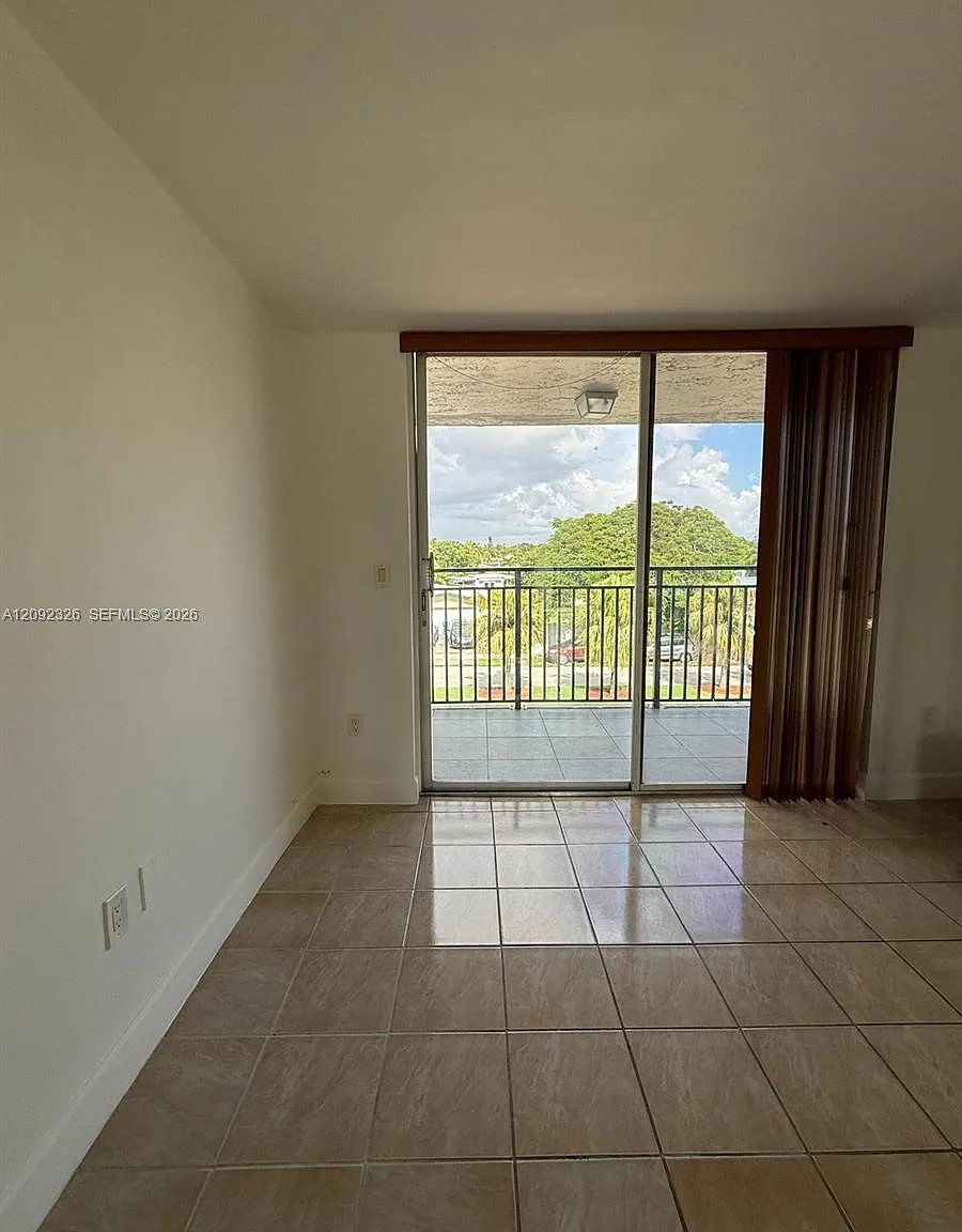 El Conquistador North Con — Photo 3