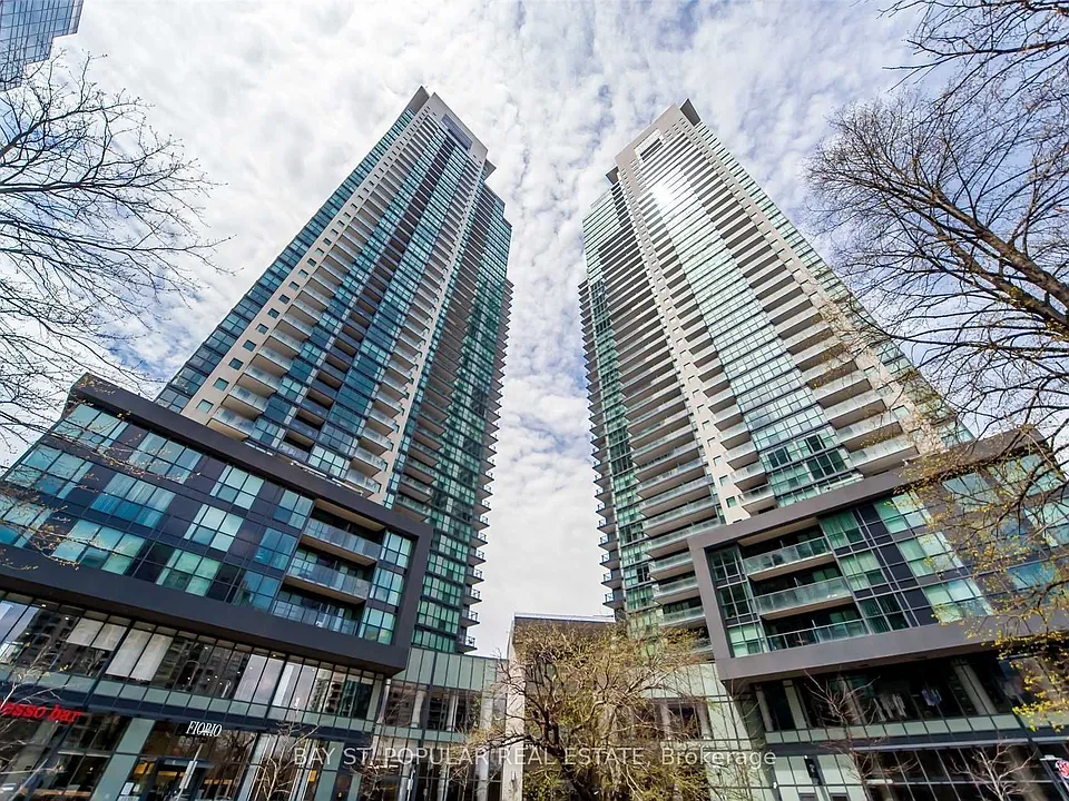 5162 Yonge St #611
