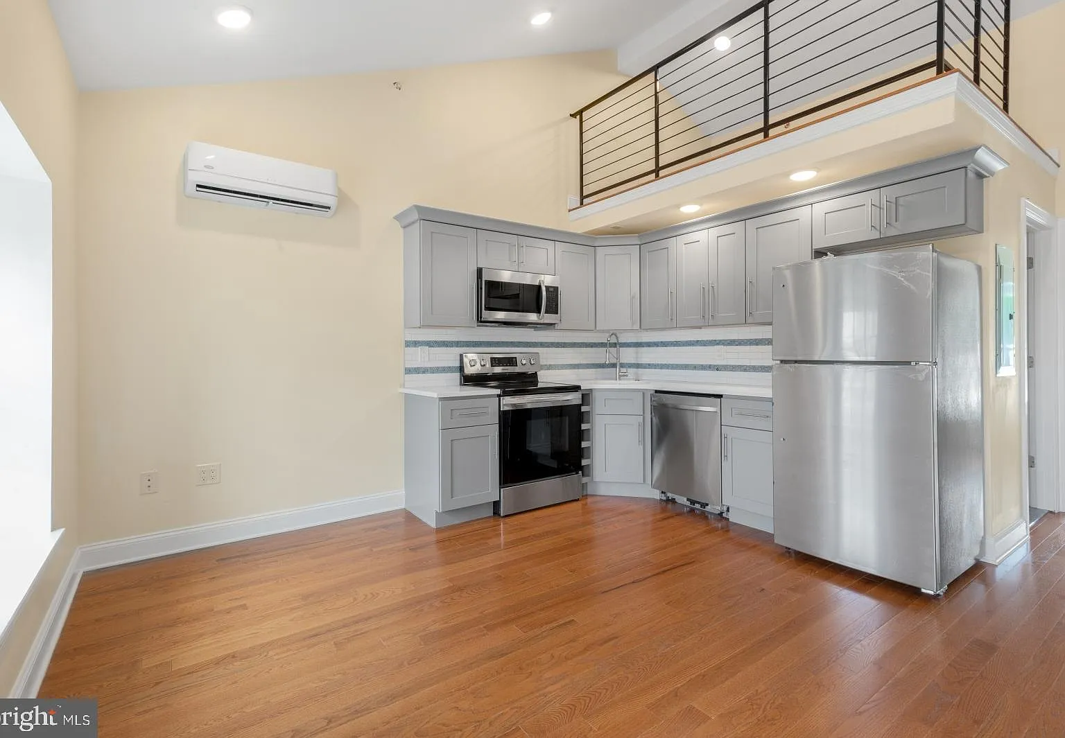 1 bed, $1,395 — Photo 3