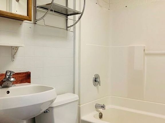 2nd image of 1706 Colorado Ave