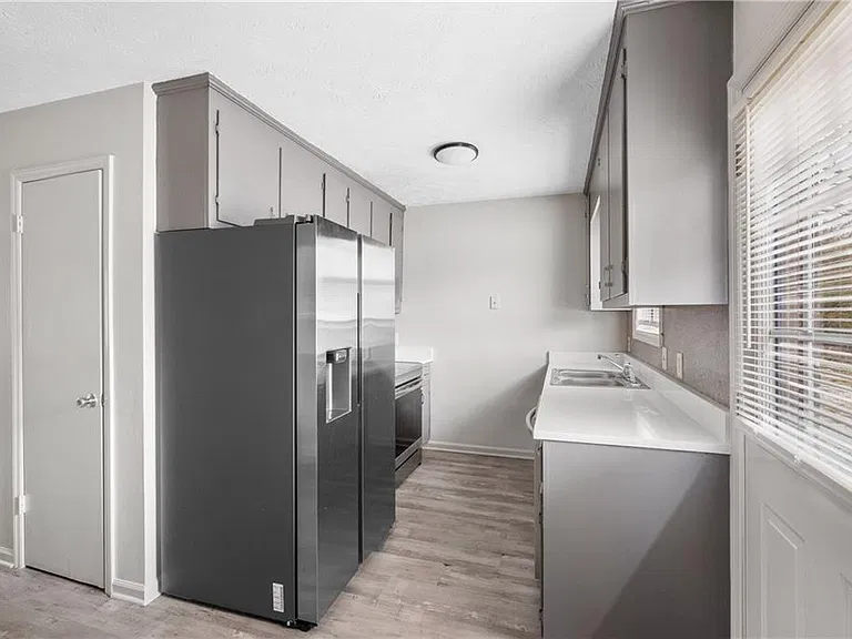 1007 New Lacy St #8 — Photo 6