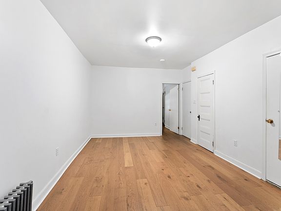 3rd image of 281 6th St Unit 1