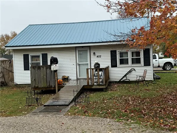 402 E Van Buren St, Paris, IL 61944