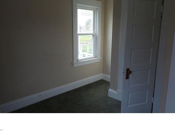 4th image of 31420 Lake Shore Blvd