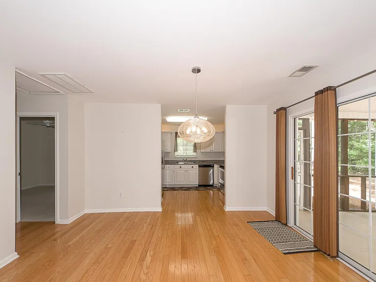 1005 Summerhaven Pl #F — Photo 9