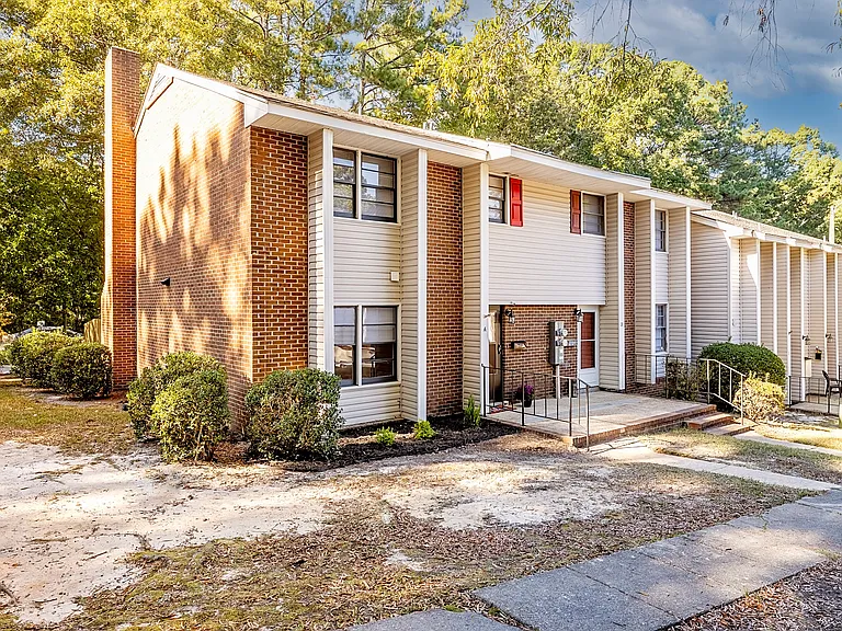 553 Winding Creek Rd #A — Photo 2
