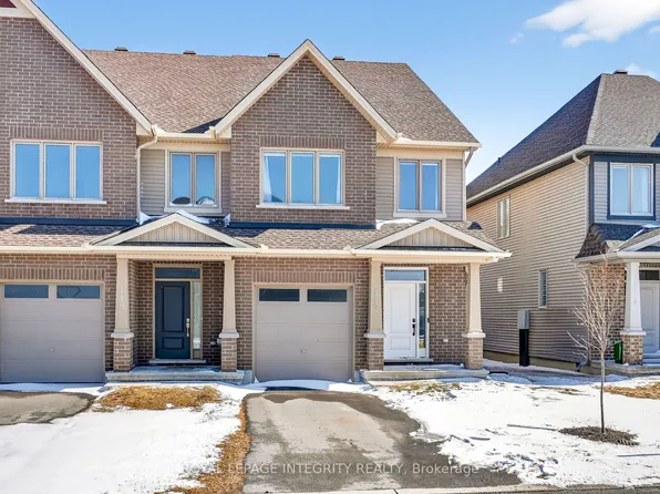 112 Jardiniere St, Ottawa, ON K2S 2K2