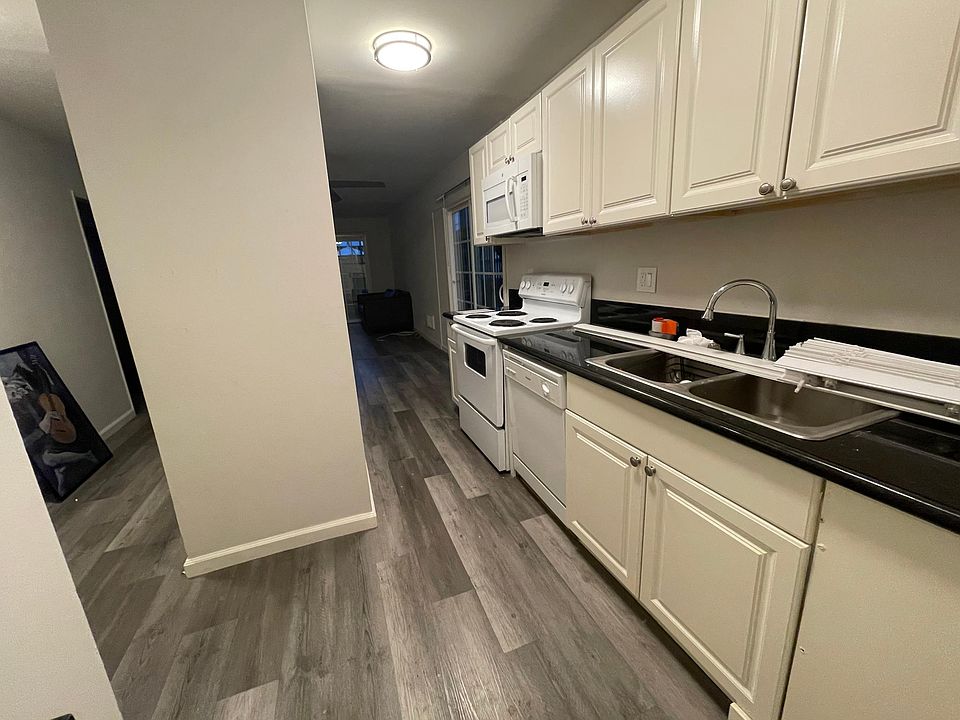 1st image of 4140 Arch Dr #117