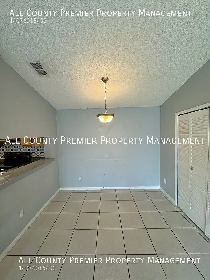 Coming Soon! Nice 2 Bedroom 2 Bath Condo! Alhambra Community! Apply Today! — Photo 2