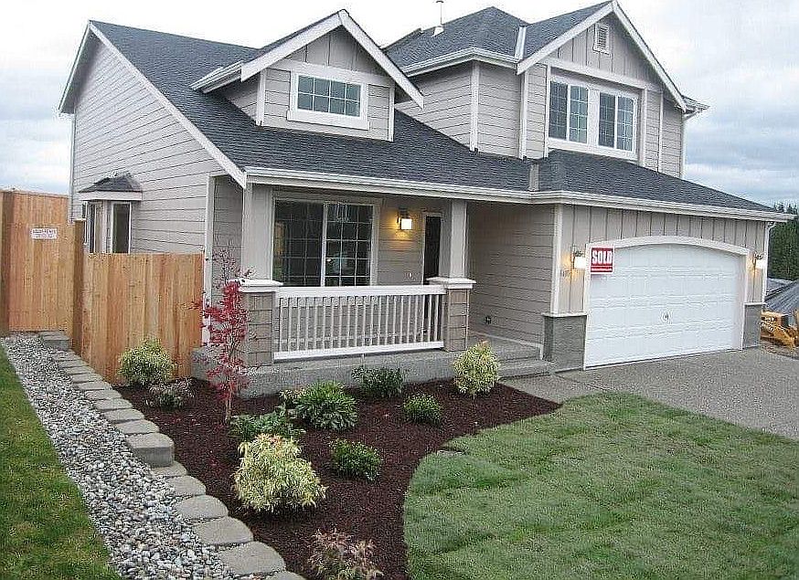 1st image of 8409 71st St NE