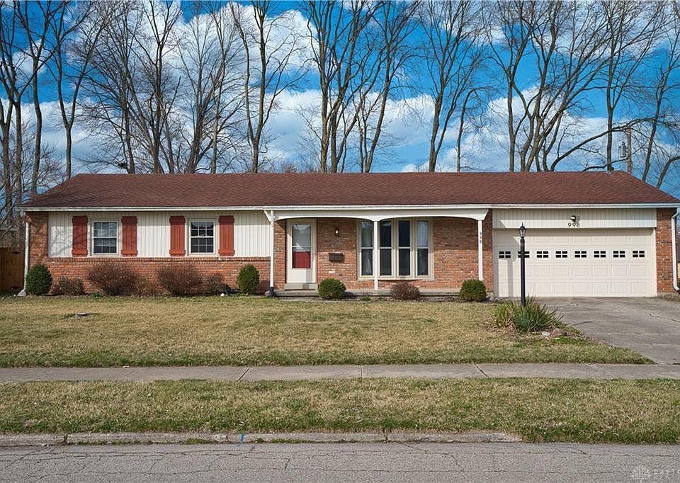 1st image of 998 Crestview Dr