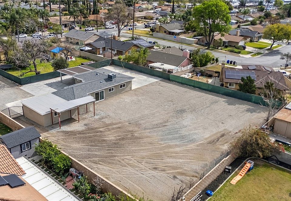 1st image of 9784 Poplar Ave