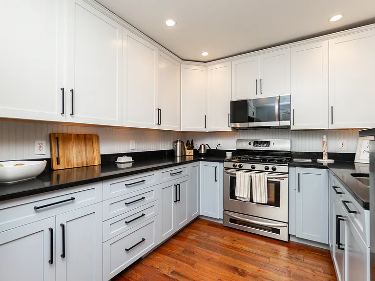18 Highland Ave — Photo 7