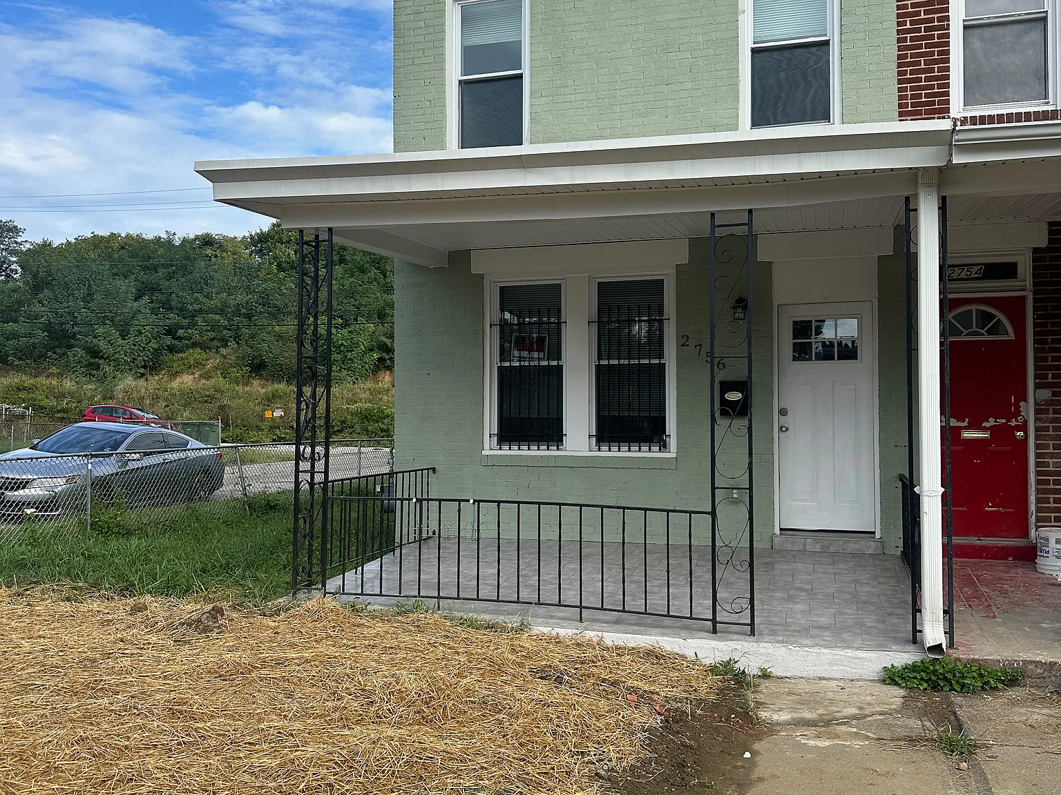 3 bed, 1.5 bath, $1,900 — Photo 1