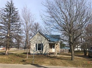 515 N 2nd St, Marshall, IL