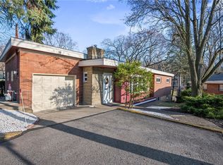 38 Unger Ln, Pittsburgh, PA 15217