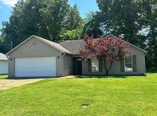 40 Rooker Dr, Jackson, TN 38305