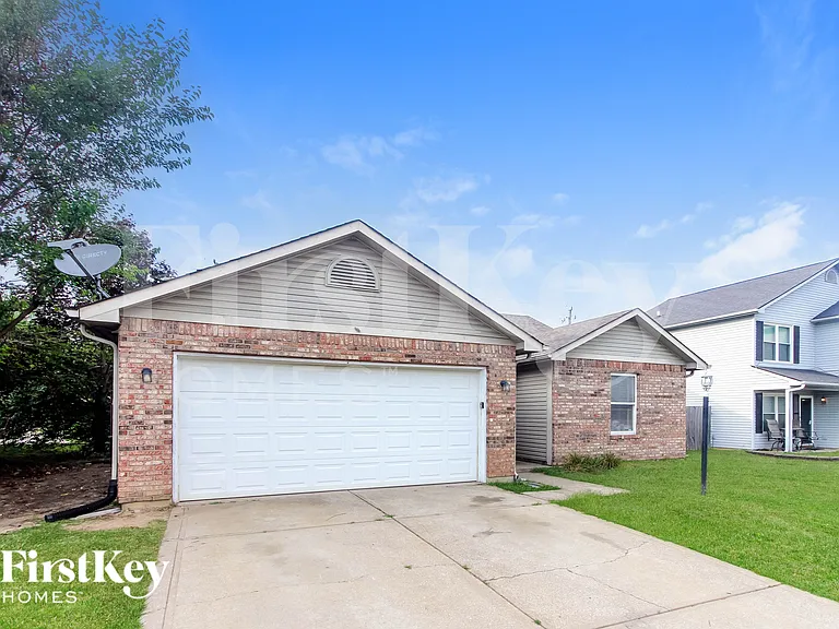 5204 Hodson Dr — Photo 2