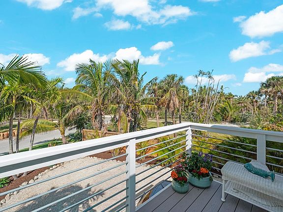 5th image of 6093 Henderson Rd