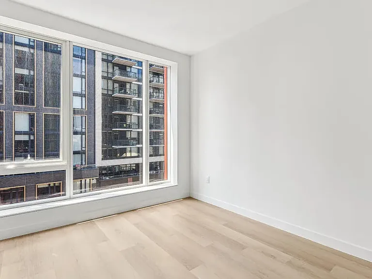 17 Hanover Pl #14D — Photo 8