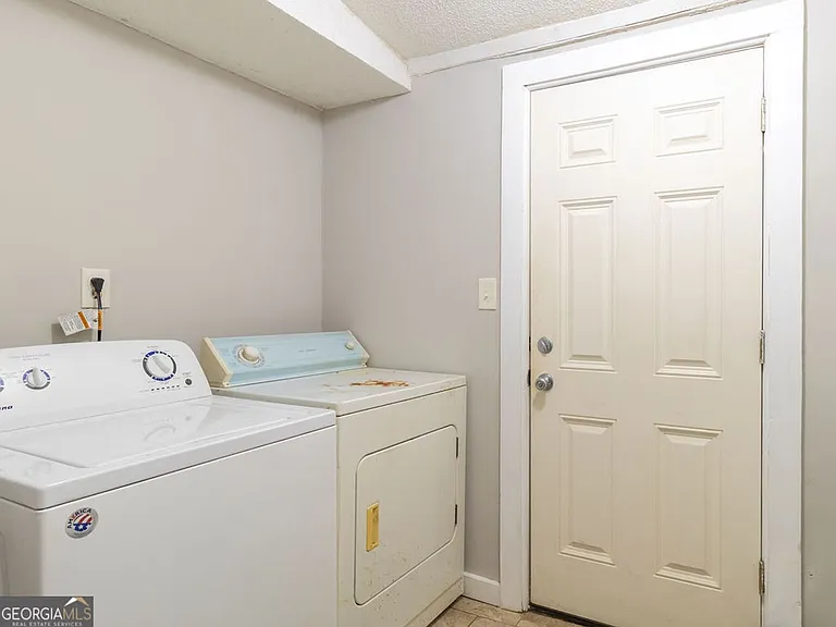 90 Martin Luther King Jr Dr — Photo 9