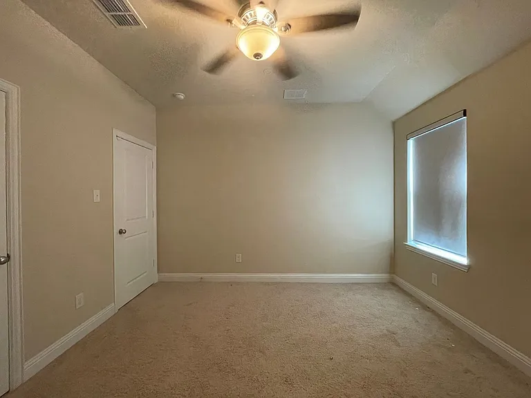 1038 Mj Brown St — Photo 15