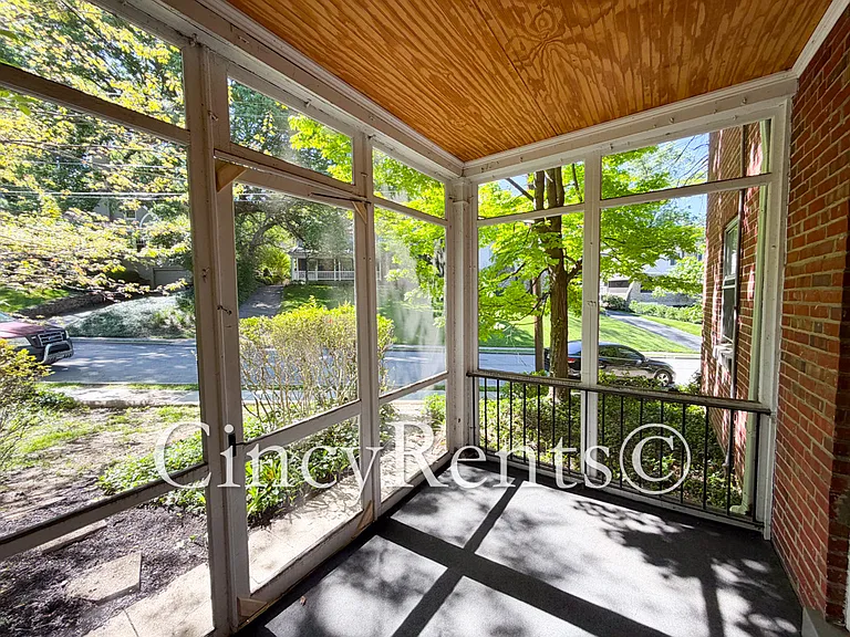 1110 Delta Ave #1 — Photo 21