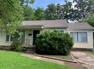 2016 S R St, Fort Smith, AR 72901