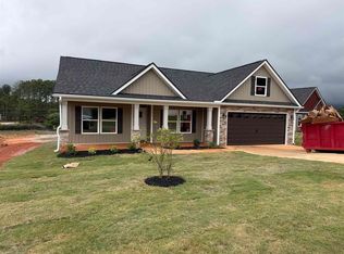 520 Davis Ln, Inman, SC 29349