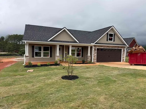 520 Davis Ln, Inman, SC 29349