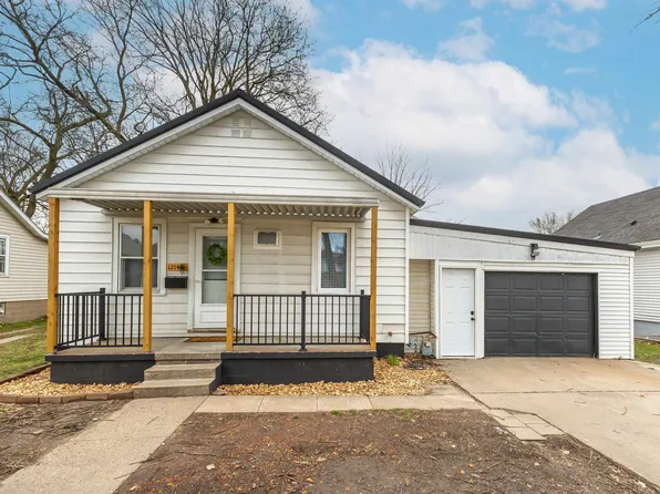 1214 Garfield Ave, Dubuque, IA 52001