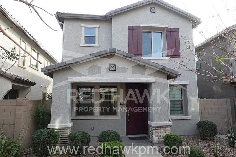 3 bed, 2.5 bath, 1463 sqft, $1,895 — Photo 1