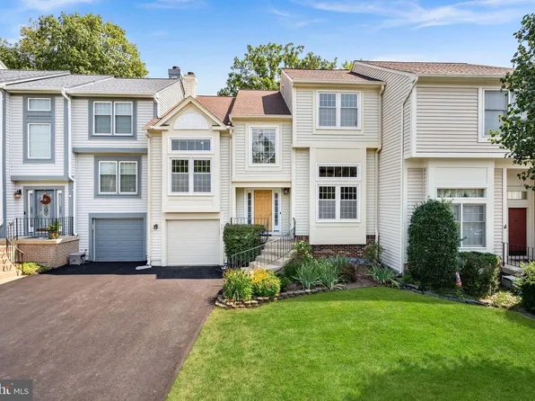 6537 Palisades Dr, Centreville, VA 20121