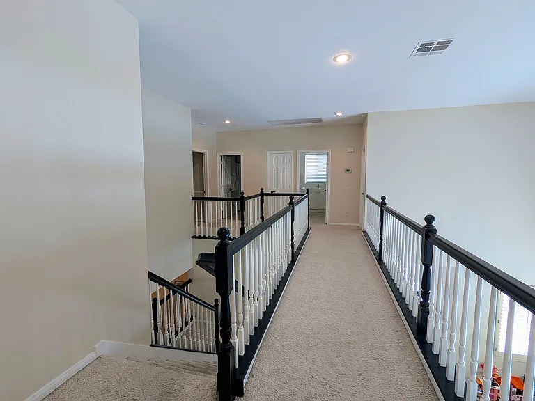 11025 Edina Ct — Photo 15