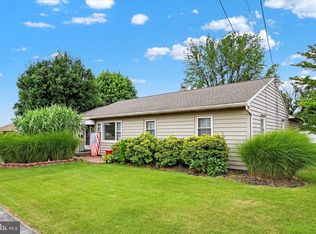 450 Grant Dr, Hanover, PA 17331