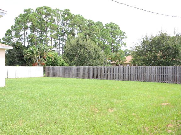 4th image of 1465 SE Barker Ln
