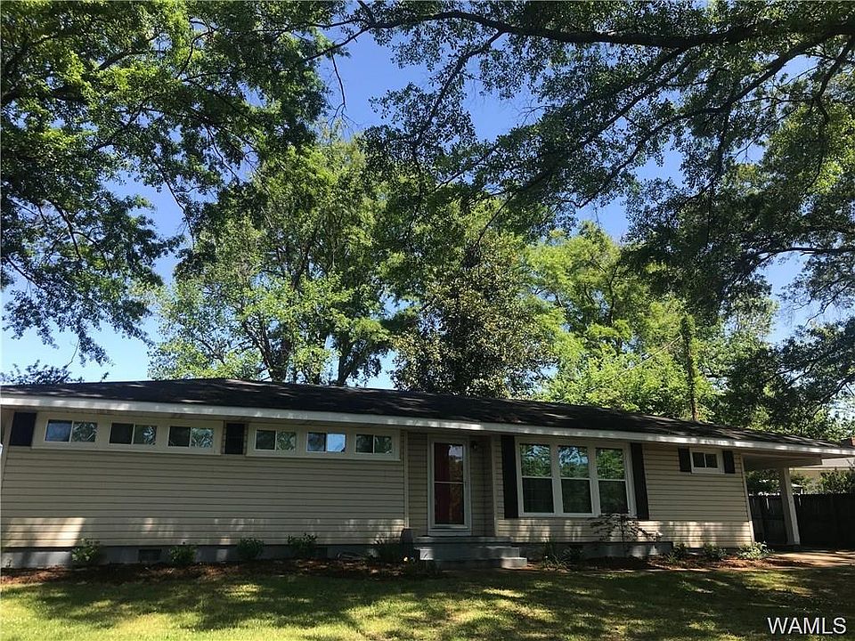 1st image of 13 Fairway Dr