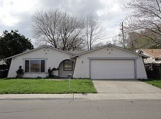 383 Valleywood Dr, Woodland, CA 95695