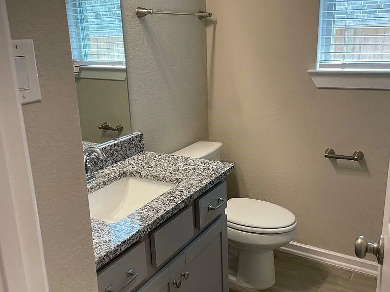 7912 Spring Run Dr — Photo 5