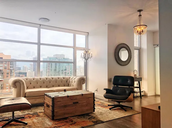 1283 Howe St #2703, Vancouver, BC V6Z 0E3