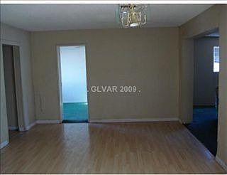2nd image of 1040 E Oakey Blvd