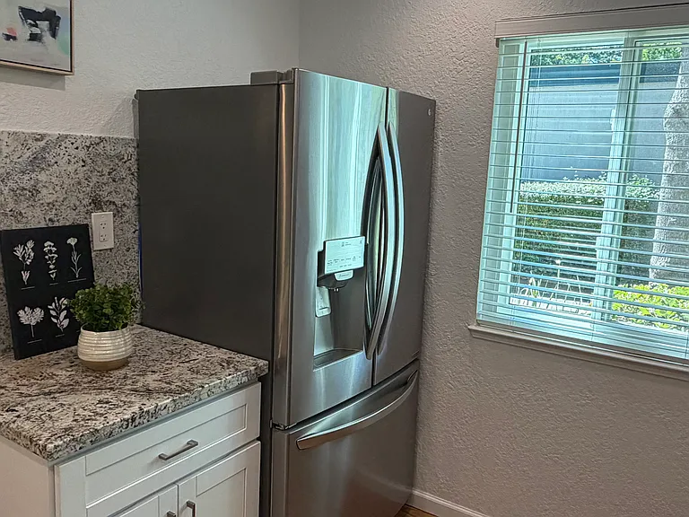 408 Old Orchard Ct — Photo 9