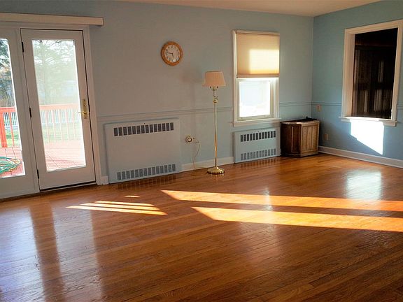 2nd image of 1622 Deborah Ave