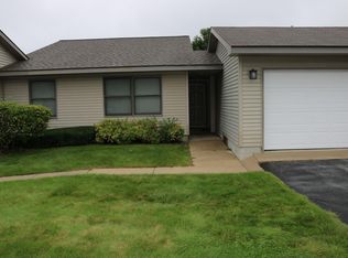 5275 Gray Rd APT 12, Traverse City, MI 49684